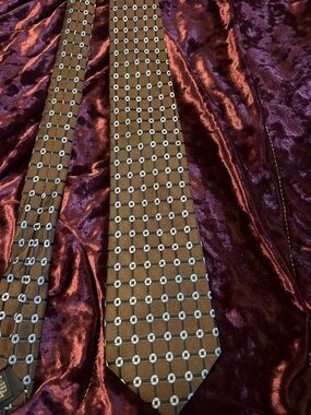 Chase Bank Lands' End Brown Silk Tie with White Geometric Grid